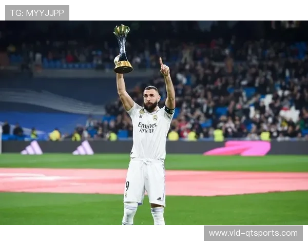 埃尔切主场球迷高呼守门员名字,球队两度领先最终战平皇马